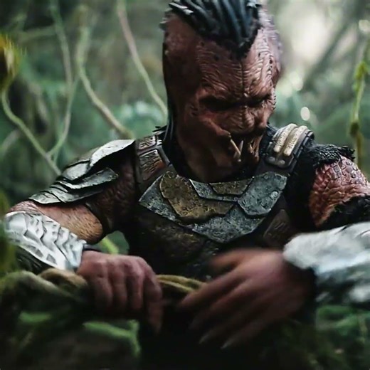 She Didn’t Expect This 😳 | Predator: Badlands