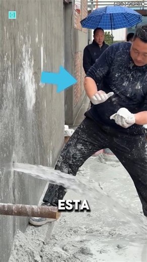 El agujero parecía pequeño... pero la mayoría de los fontaneros no lograron arreglarlo #shorts