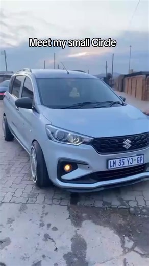 Meet My Small Circle: Friendships and Connections