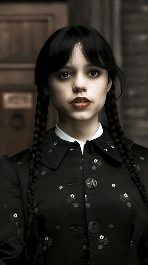  “What is she wearing?!”  Jenna Ortega shocked everyone at the Emmys — her bold 90s-style outfit  with crystals and a thigh-high slit caused a storm on social media! 勞 Fans are thrilled and arguing: “Is this a reference to Wednesday or a new era for Jenna?”  Find out all the details — see the photos in the comments  | Great stories | Facebook