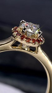 Another fun heirloom diamond project in the books ❤️ Ultra-polished yellow gold forms a low cathedral build leading into a tightly contoured halo of red diamonds surrounding my client’s heirloom colorless diamond set within white gold claws ✨ Shoutout to the lovely client who chose me for this unique & stunning repurpose project 🙏🏼🥂 DM for custom inquiries 😉💎 #handcrafted #customjewelry #customking #heirloom #repurposeproject #yellowgold #diamonds #reddiamonds #halo #jewelryartist #jewelrym