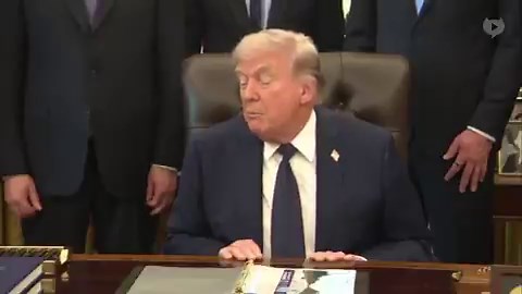 President Trump on IRAN: 🇺🇸🇮🇷 They came to us, and they said, "We will agree to open the Strait." And all my people were happy... Everybody was happy except me. I said, "Wait a minute. If we open the Strait, that means they're going to make $500 million a day." I don't want them to make $500 million a day until they settle this thing.