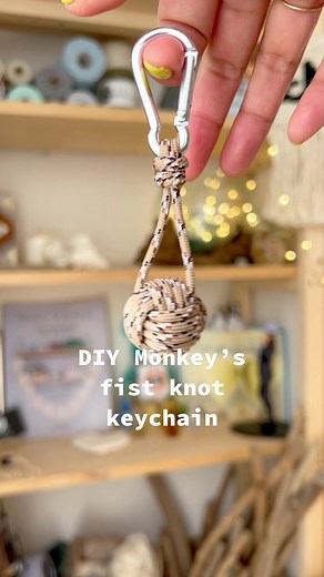 簡単DIY：猿のこぶし結びキーホルダー作り方