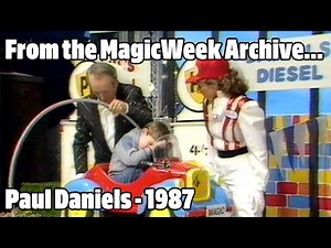 Paul Daniels - Magician - The Paul Daniels Magic Christmas Show - 1987
