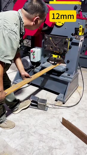 #ironworker #punchingmachine #hydraulicpress #冲剪机 #多功能冲剪机