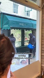 A jewellery robbery in Richmond London yesterday morning | Lesotho Tribune