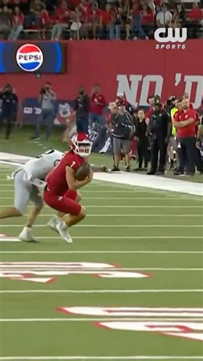 Jo Chavez delivers big hit vs. Fresno State