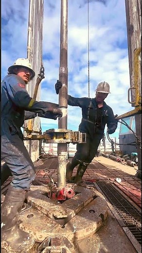 Rig Floor Working ,Oilfield Team in Action