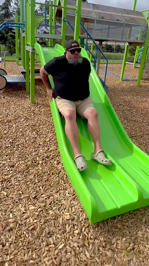 Fake Parkour 😂😂😂 #bigguy #traning #funny #parkour #bigguyparkour | Funny TikTok Videos To Laugh