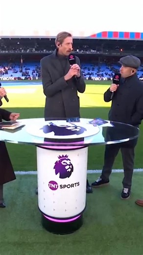 “Booing them during the game is not acceptable” 😤 Peter Crouch on Spurs fans booing Guglielmo Vicario 🗣️ | TNT Sports Football