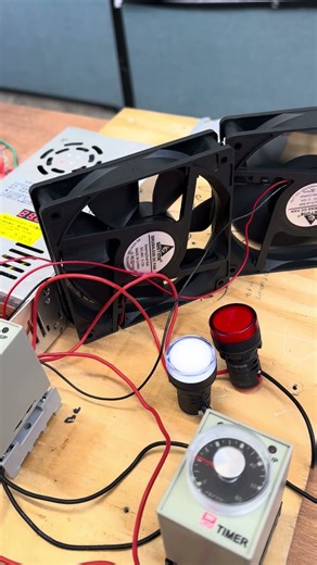 Timer Controlling 2 Fans