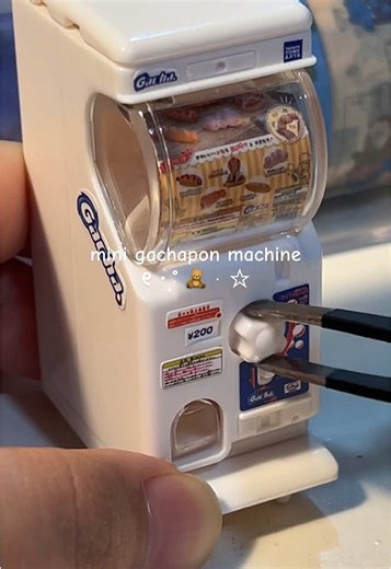 Mini Gachapon Machine: Discover the Fun at Home