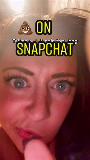 Perfect time to get it done! 💩 #poop #everybodypoops #womenpoop #snapchat #snapchatstories