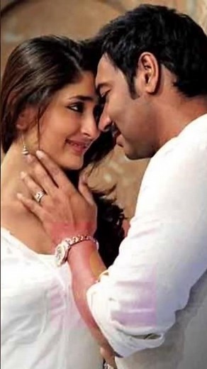 Kareena Kapoor Kissing Ajay Devgan In Bollywood