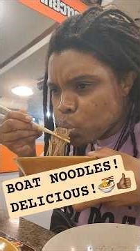 Famous Boat Noodles 🍜 In Thailand! 🇹🇭 MUST TRY!!