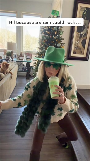 😜☘️🤘 #shamrock #kickinwithkelly