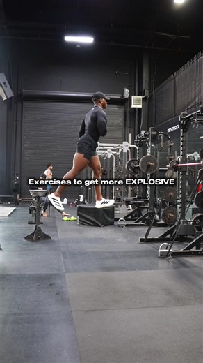 These are some of many exercises to help gain more explosive power! Jumping is just a measurement of explosive power! You don't need to lift heavy ALL the time, focus on using the proper exercises, using the right muscle groups and form and generate as much power as possible to project yourself in the direction you want! Stay explosive! #allday CODE | ZAC @Alphalete • • • #athlete #alphalete #fitness #explosivetraining