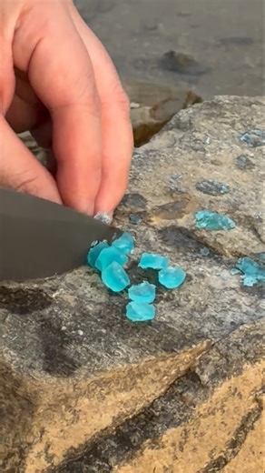 Step-by-step breakdown of my favorite camping hand-washing hack. #camping #PortableSoap#CampingHacks