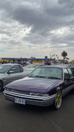 Explore the Holden VL Calais: A Classic Commodore