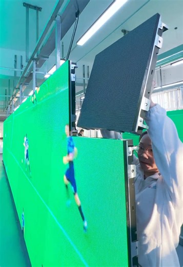 Use LED outdoor rental screens to watch the World Cup.#worldcup #rentalledscreen #LEDrentalledscreen #indoorledscreen #StageScreen #outdoorleddisplay #ledwall #outdoorledscreen #xr #ledscreenfactory #ledvideowall #leddisplayfactory #WaterproofLEDscreen #ledscreen #aresled #leddisplay #leddisplayscreen