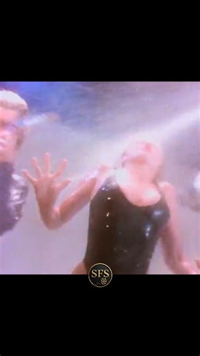 Ratt – “Lovin’ You’s a Dirty Job” From the album Detonator (1990) 📸 @ratt - @septopfuel - @warrendemartiniofficia . #ratt #heavymetal l | Sticks For Stones