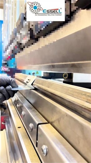 Satisfying Sheet Metal Bending: Watch a Press Brake Work!