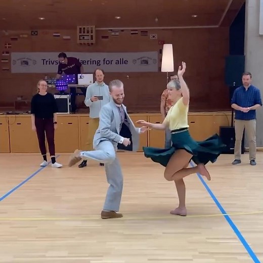 Viral Boogie Woogie Dance! #dance #viral #couple