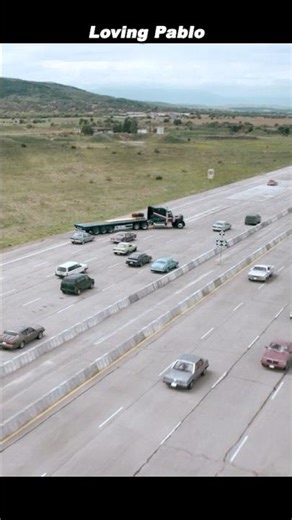 They Shut Down a Highway for Cocaine | Loving Pablo – The Highway Heist Scene 🛬🚛💨💀