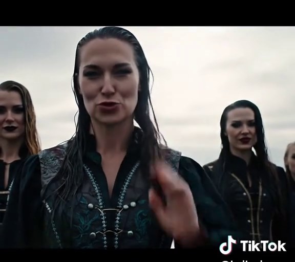 Näe kelle ma leidsin... 🧜🏼‍♀️🧜🏼‍♀️🧜🏼‍♀️🦔🦍🪵 #yeti #fyp #eestiktok #bigfoot #kalevipoeg #eesti #ai #tiktokestonia #jaanipäev #bigfootisreal