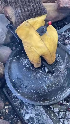 Mountain Dude on Instagram: "Cast iron skillet brownie over the camp fire 🔥 : Video: @appalachian_mountains_girl :"