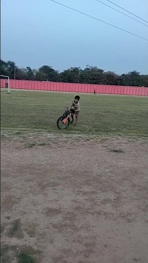 How to drift cycle like a pro in under one minute #shorts #drift #bike