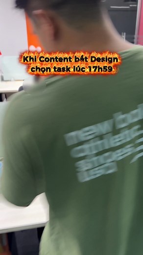 藍Rồi luôn… khi Content tính “dắt” Design làm task cuối ngày, ai dè...
