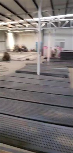 Our weathering steel plates feature uniform color and a distinct grainy texture