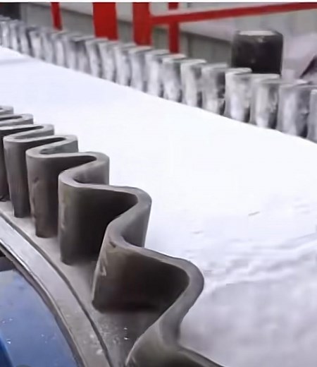 7K views |  Raymond Mill – Grind Faster, Work Smarter! ⚡ High Output | Energy-Saving | Low Noise  Message us now for efficient production!  مطحنة ريموند – طحن أسرع، عمل أذكى! ⚡ إنتاجية عالية | موفر للطاقة | ضوضاء منخفضة  راسلنا الآن لبدء إنتاجية فعالة! #raymondmill | Zhengzhou Huayi Heavy Industry Technology Co., Ltd. | Facebook