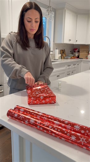 Belk on Instagram: "Still need a gift? 🎁 Belk has the fragrance sets everyone loves, perfect for last-minute holiday shopping!"