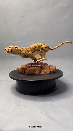 B Crafts Master on Instagram: "Running Cheetah clay model in polymer clay #sculpture #polymerclay #sculptcheetah @bcraftsmaster"