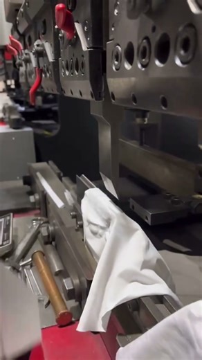 Irregular Sheet Metal Bending Tips | Press Brake Skills #machine #pressbrake #metalworking #cnc