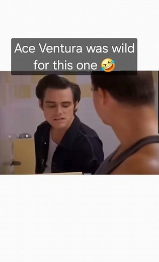 Ace Ventura Urinal Scene – Bathroom Misunderstanding 😂