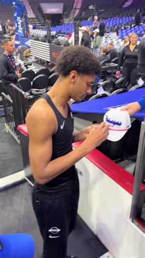 Mentorship in Basketball: Dominick Barlow's Inspiring Story