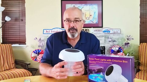 Chlorine Tablet Floater, Solar Pool Chlorine Floater with Light, 3 inch Tablet, Remote Control, Adjustable Release and Easy Opening, Floating Chlorine Dispenser for Pool, Pond, and Hot Tub (1 Pack)