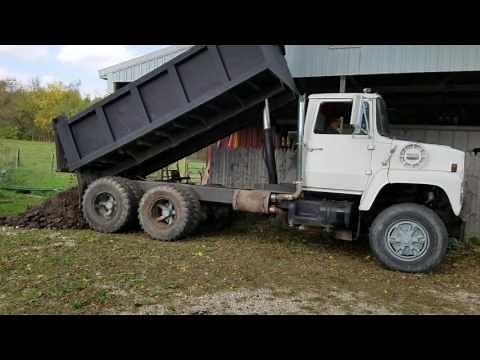 1975 Ford tandem axle dump truck, detroit diesel.