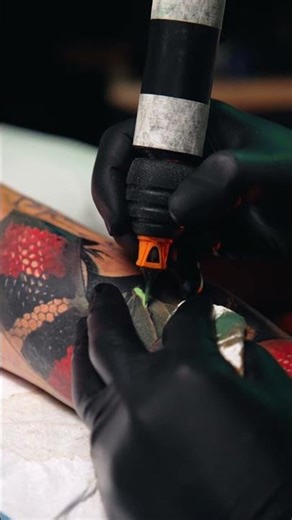 Realistic snake with solid green leaves | Levgen tattoo tutorials