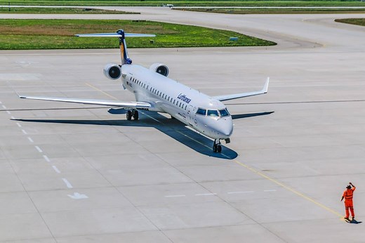 Bombardier CRJ 900 · History, Technical Data & Photos · AeroCorner