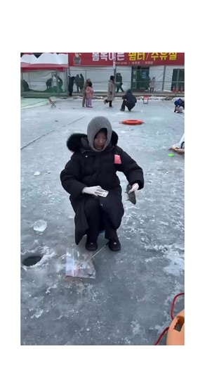 No Context Humans on Instagram: "Follow @nocontexthumans for best videos daily ✅"