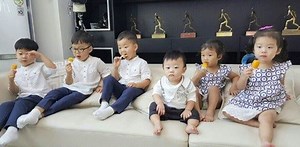 38K views · 2.2K reactions | ROS Episode 99 - Song Family only. It was a first meeting between the triplets and the two twins family. Such a FUN-tastic day for them. Should you want to download, here's the Google drive link: https://drive.google.com/file/d/0B56sGUrOQvNVMUtYMzI0RW1LTEk Please note that all the complete episodes (all families) are available in KBS World YT channel. | Song Triplets PH | Facebook