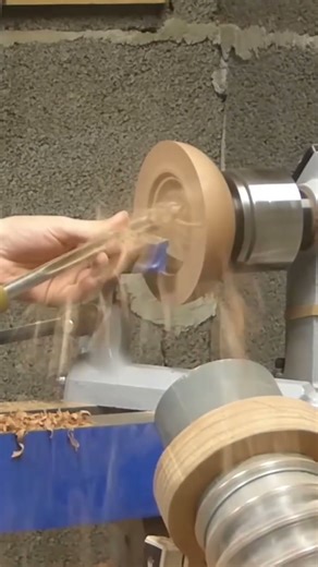 I Turned a Pear Tree Into a Stunning Bowl! #woodturning #craftsmanship #artisan