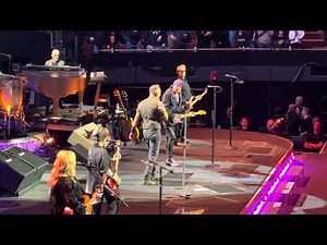 Hungry Heart (Live At KIA Forum 4-4-24) - Bruce Springsteen @concertconnection