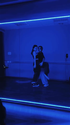 like a river ❤️‍🔥 #challenge #dance #dancechallege #choreography