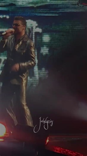 George Michael's Live Performance of Last Christmas