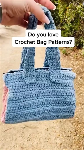 25K views · 311 reactions | ✨You've gotta see how much room this organizer bag has! 殺 FREE pattern: https://www.nickishomemadecrafts.com/crochet-organizer-bag-pattern/ . . . . . . #crochetbag #crochetorganizer #crochetideas #crochetinspo | Crochet Patterns & Tutorials by Nicki's Homemade Crafts | Facebook